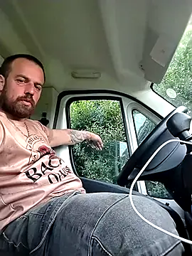 Rollandtorok6 online show from April 2026 05:52:02 PM