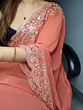 Snapshot of aliyaah_singh chatting on January 2025 11:08:01 PM aliyaah singh online show from January 2025 11:08:01 PM