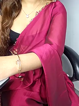 Snapshot of aliyaah_singh chatting on March 2025 08:32:02 PM aliyaah singh online show from March 2025 08:32:02 PM