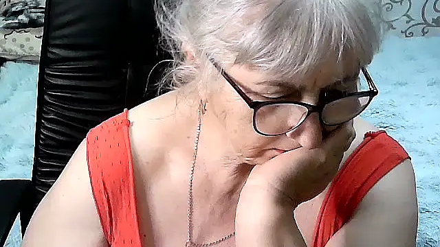 LolkaAlyss online show from September 2025 07:02:02 PM