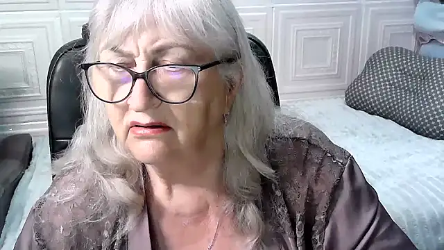 Snapshot of LolkaAlyss chatting on May 2026 08:46:01 PM LolkaAlyss online show from May 2026 08:46:01 PM