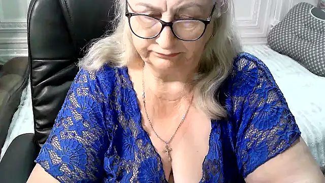 Snapshot of LolkaAlyss chatting on May 2026 05:15:01 AM LolkaAlyss online show from May 2026 05:15:01 AM