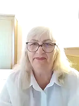 Snapshot of LolkaAlyss chatting on June 2026 01:52:01 PM LolkaAlyss online show from June 2026 01:52:01 PM