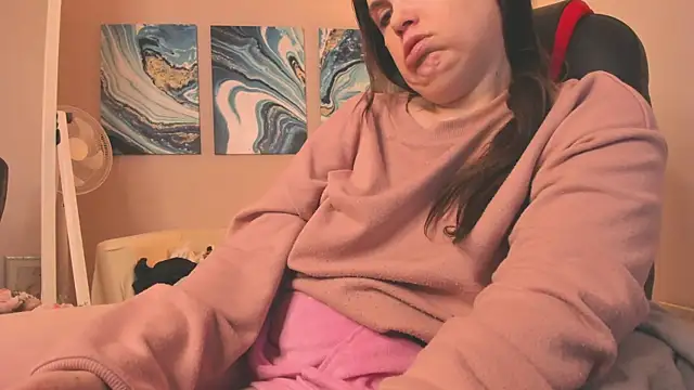 BattyMoll online show from February 2025 06:45:01 PM