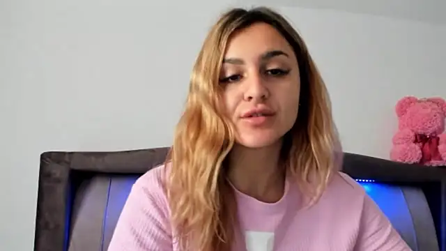 NicolePlay online show from March 2026 05:35:02 AM