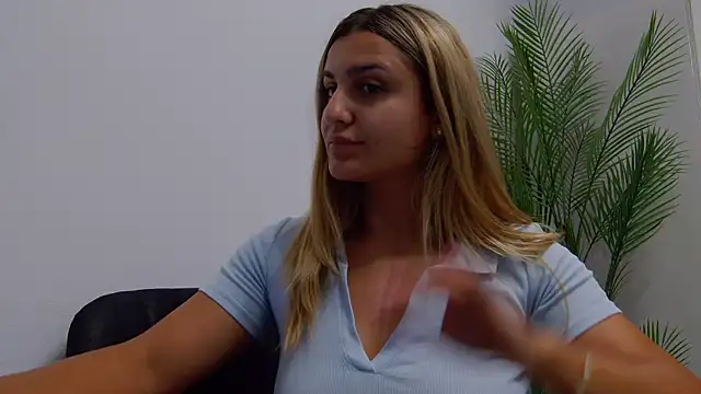 NicolePlay online show from July 2026 08:37:01 PM