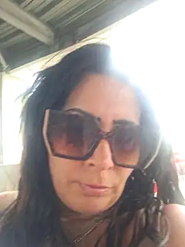 Snapshot of Dolcezza chatting on June 2026 11:58:01 AM Dolcezza online show from June 2026 11:58:01 AM