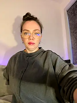 FemDom RubyKnightXXO online show from September 2025 06:31:02 PM