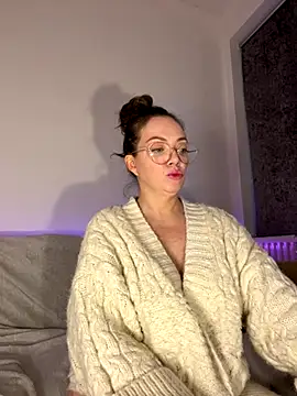 FemDom RubyKnightXXO online show from November 2025 04:11:02 PM