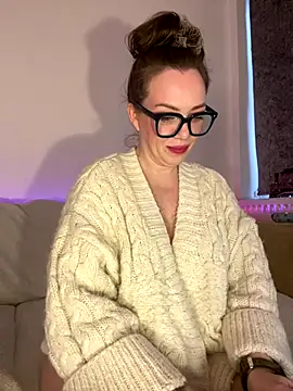 FemDom RubyKnightXXO online show from December 2025 02:25:01 PM