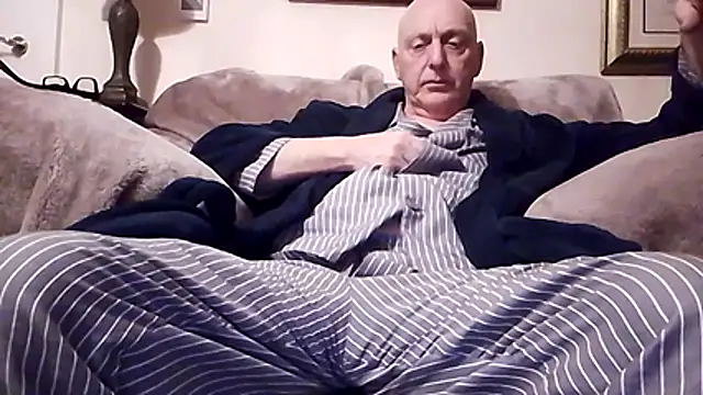 keeenn11 online show from March 2026 10:26:02 PM