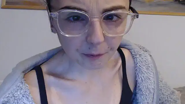 cleophee online show from February 2026 06:50:01 AM