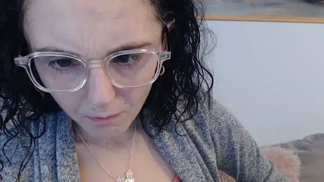 cleophee online show from March 2026 07:56:01 AM