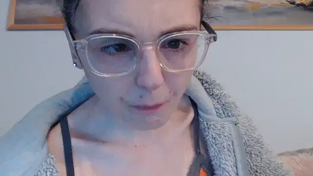 cleophee online show from March 2026 05:41:02 AM