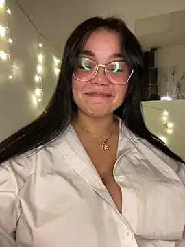 -Camila online show from May 2026 04:42:02 AM