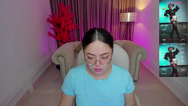 Snapshot of emmy_walker chatting on March 2025 10:56:02 AM emmy walker online show from March 2025 10:56:02 AM