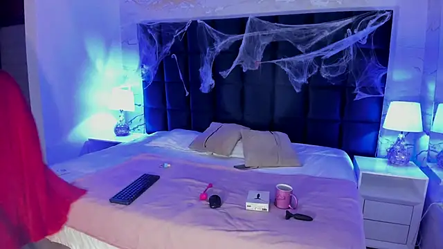 Snapshot of Maddysex_ chatting on October 2025 11:43:01 AM Maddysex online show from October 2025 11:43:01 AM