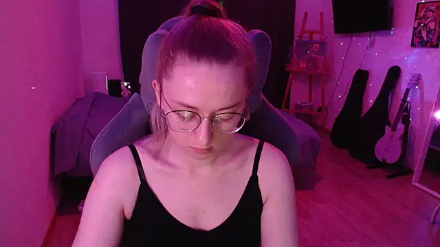 Snapshot of AnabelFrel chatting on January 2025 12:48:01 AM AnabelFrel online show from January 2025 12:48:01 AM