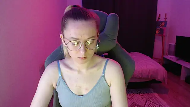 AnabelFrel online show from December 2025 01:26:02 AM