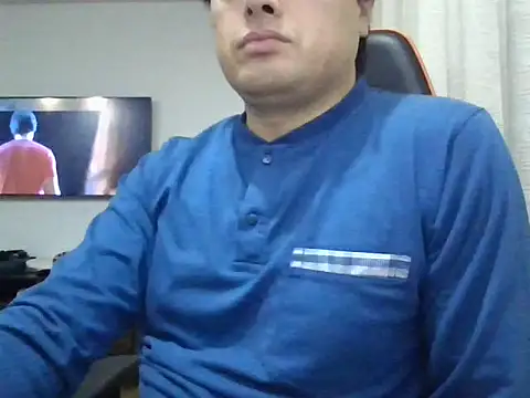 Snapshot of Alcastillov1 chatting on December 2025 03:25:01 AM Alcastillov1 online show from December 2025 03:25:01 AM