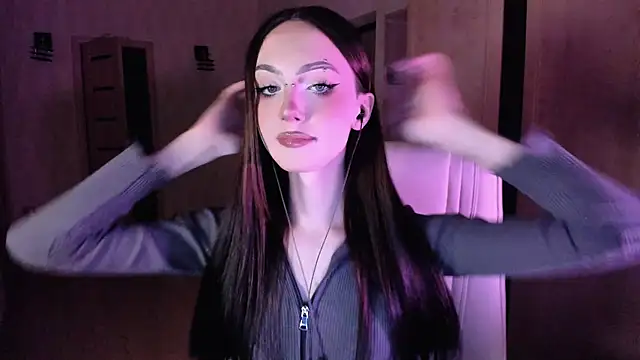 Snapshot of Alice__Aris chatting on October 2025 03:52:01 PM Alice  Aris online show from October 2025 03:52:01 PM