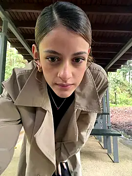 alana15 online show from September 2025 03:03:01 PM