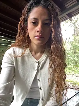 alana15 online show from November 2025 02:57:02 PM