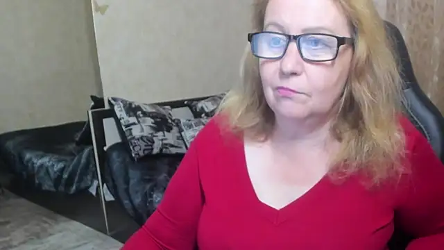 Snapshot of Frau_Marta chatting on October 2025 12:08:02 PM Frau Marta online show from October 2025 12:08:02 PM