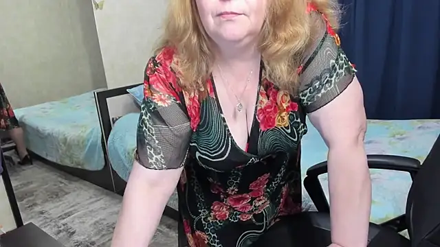 Frau Marta online show from March 2026 12:21:01 PM