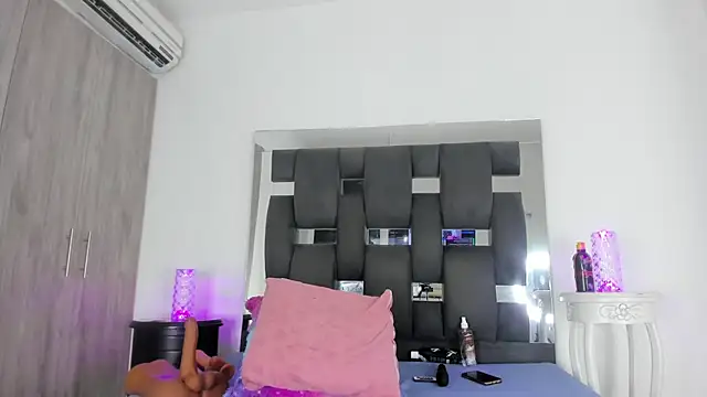 tanyyaa online show from February 2025 02:06:02 AM