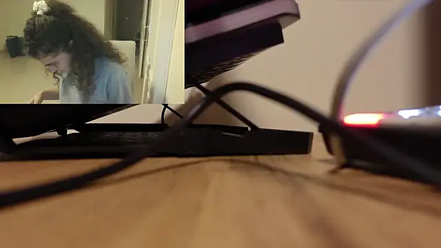 Snapshot of lady_ana_ chatting on November 2025 02:11:02 AM lady ana online show from November 2025 02:11:02 AM