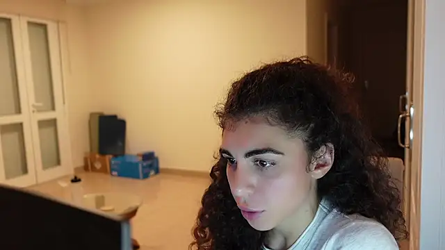 Snapshot of lady_ana_ chatting on November 2025 09:05:02 PM lady ana online show from November 2025 09:05:02 PM