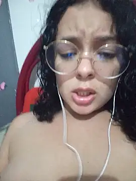 Snapshot of NinaSweet2 chatting on March 2025 04:16:02 AM NinaSweet2 online show from March 2025 04:16:02 AM