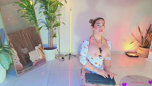 erotik lady online show from March 2026 03:00:02 AM