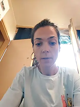 JoLeNe27 online show from September 2025 04:47:01 AM