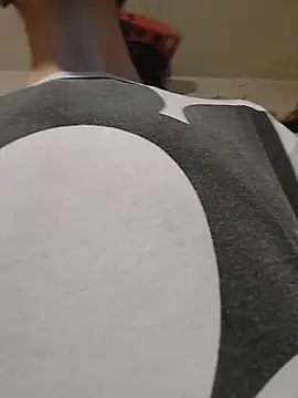 JoLeNe27 online show from November 2025 06:02:02 AM