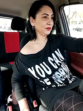 charrlote love online show from April 2026 01:00:02 PM