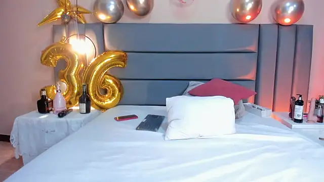 AGATHAA WHITE online show from February 2025 03:04:02 PM