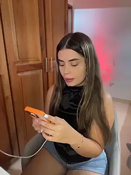 Miss valeriaa online show from April 2026 04:12:01 PM