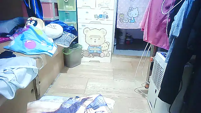 Snapshot of cindy01113520 chatting on March 2025 05:28:02 PM cindy01113520 online show from March 2025 05:28:02 PM