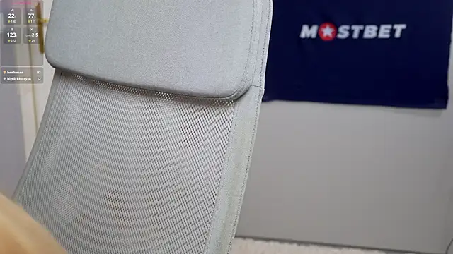 foxeslovefoxes online show from December 2024 06:02:01 PM