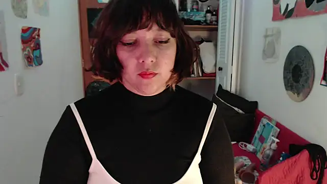 soynanabela28 online show from October 2025 03:58:02 AM