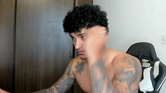 Alessandro Vanni online show from February 2025 07:46:01 PM