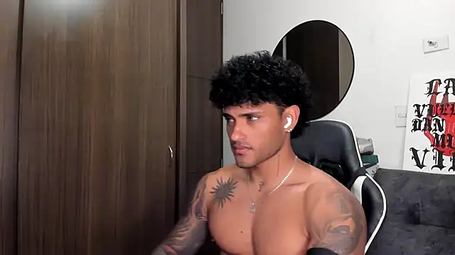 Alessandro Vanni online show from September 2025 01:29:01 AM