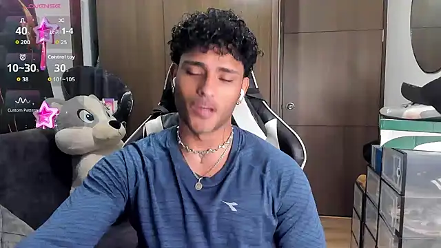 Alessandro Vanni online show from October 2025 01:33:02 AM