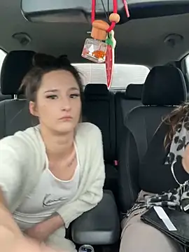 joanaelaa online show from January 2025 03:40:01 PM