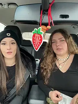 joanaelaa online show from February 2025 12:00:01 PM