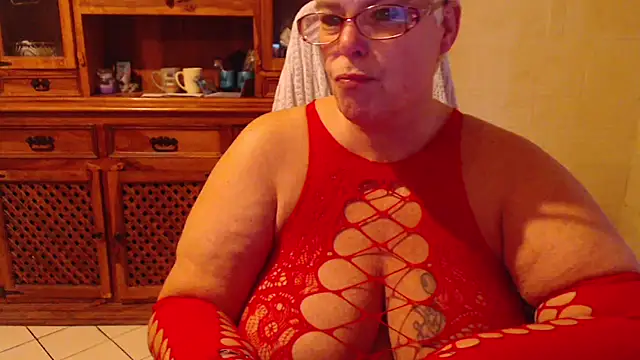 MISS LINDAH online show from February 2026 06:41:02 AM