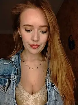 Snapshot of PrettieKate chatting on April 2026 05:17:01 PM PrettieKate online show from April 2026 05:17:01 PM