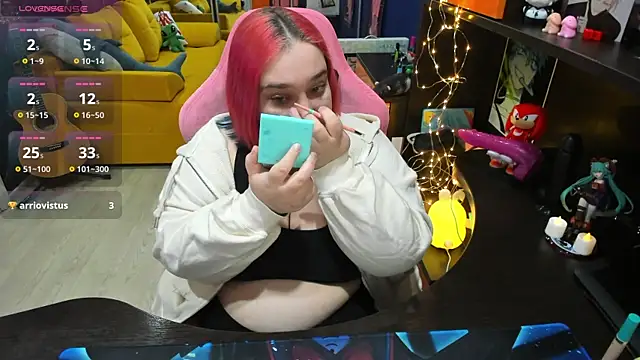 Softie Sofy online show from January 2025 01:47:01 PM